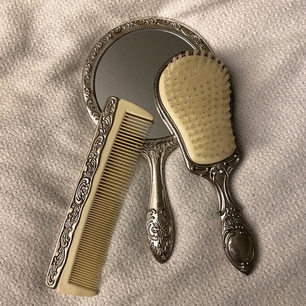 Vintage Vanity set